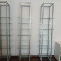mobile libreria in metallo e vetro