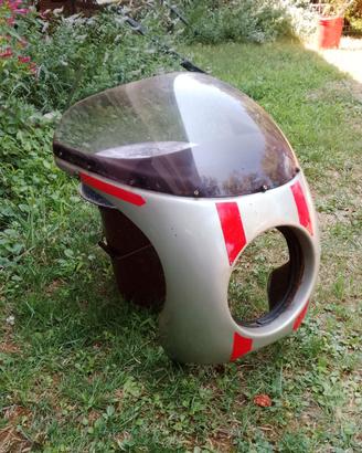 Cupolino in vetroresina per moto d'epoca