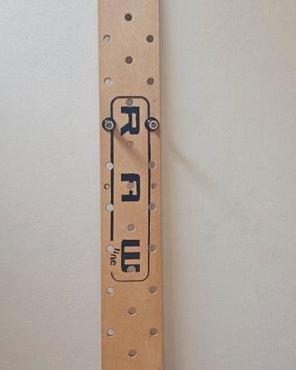 Peg board wall - Raw line