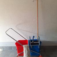secchio lavapavimenti