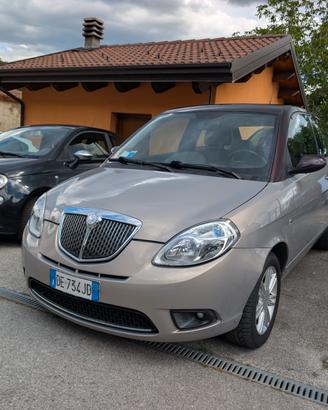Lancia Ypsilon 1.3 MJT 75 CV Platino