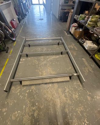 PORTAPACCHI  STORE VAN