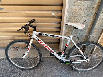 Mountain bike Frejus avant garde x26