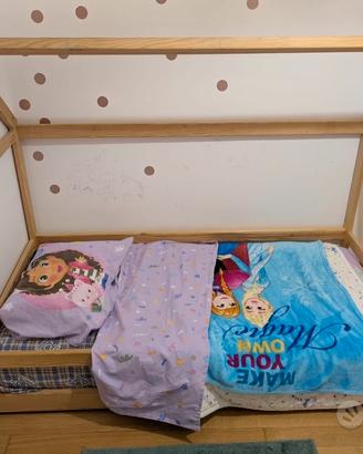 Letto montessoriano con materasso