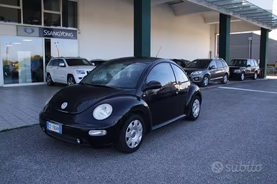 Volkswagen New Beetle 1.6 benzina