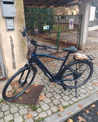 Bici elettrica semi nuova