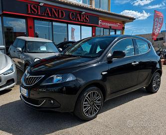 Lancia Ypsilon 1.0 Hybrid Gold 70cv