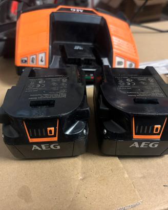 CARICA BATTERIE AEG