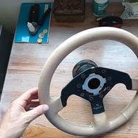 Volante in pelle e mozzo Alfa Romeo anni 50/70