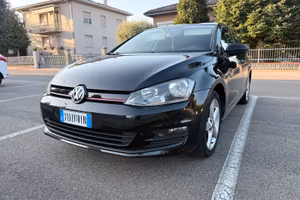 Volkswagen Golf a Metano