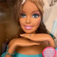 Barbie smalti e acconciature vintage