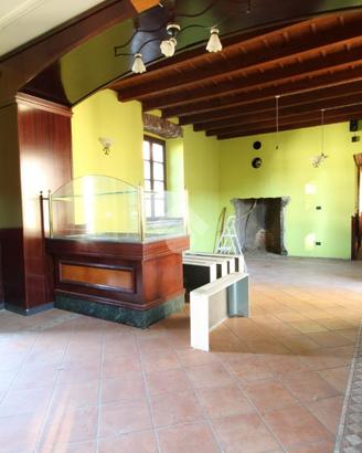 NEGOZIO A MONTE MARENZO