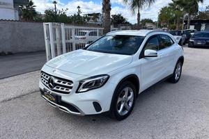 MERCEDES GLA 180 PREMIUM AUTOMATIC BENZINA FULL