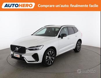 VOLVO XC60 B5 (d) AWD automatico Ultimate Dark