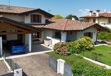 VILLETTA IN PIENO CENTRO A FIUME VENETO