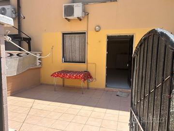 VILLETTA SU DUE LIVELLI arredata