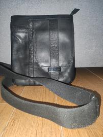 prezzo ribassato! Tracolla The Bridge pelle nera