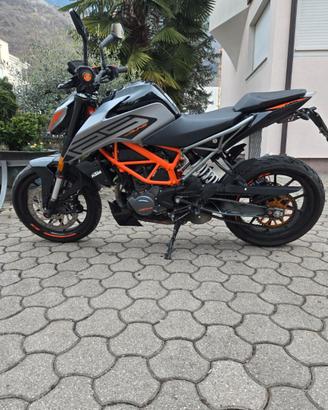 KTM Duke 125 2021