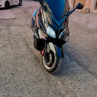 Yamaha t Max iniezione