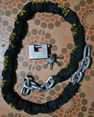 CATENA INDISTRUTTIBILE PER MOTO O CANCELLO