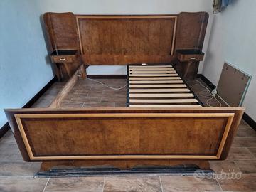 Letto antico  in radica