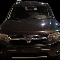 DACIA DUSTER COLORE NERO 2011