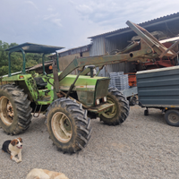 Trattore agricolo