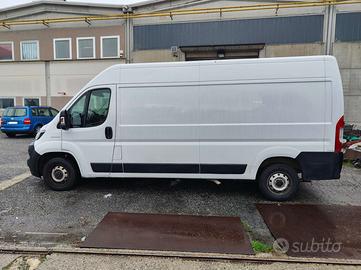 Fiat ducato anno 2021 passo lungo tetto medio