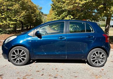 Toyota Yaris 1.4 D-4D 5 porte Navi