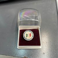 Spilla distintivo touring club italiano vintage