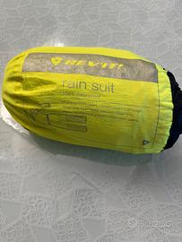 Tuta anti pioggia Revit