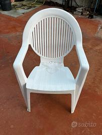 Sedia in resina bianca
