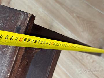 Tavolino legno con base in vetri