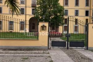 Posto auto , 15 mq in contesto videosorvegliato