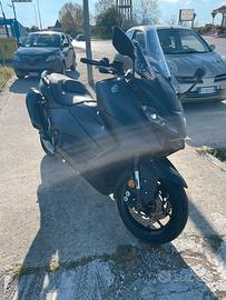 Yamaha Tmax 560 2024