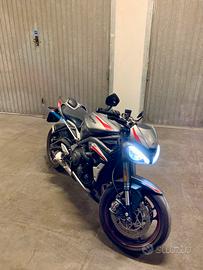 Triumph Street Triple RS 765