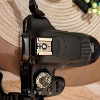 Fotocamera EOS 1200D+obiettivo 18-55mm