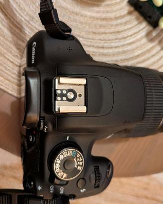 Fotocamera EOS 1200D+obiettivo 18-55mm