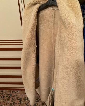 Cappotto montone/shearling beige con cappuccio