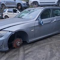 BMW SERIE 3 2009 SOLO PER RICAMBI