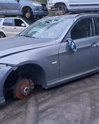 BMW SERIE 3 2009 SOLO PER RICAMBI
