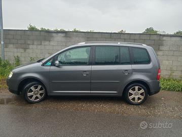 VW Touran 2.0 TDI