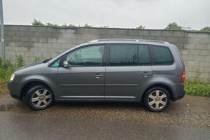 VW Touran 2.0 TDI
