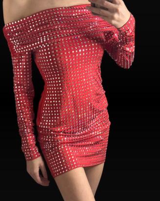 Abito mini rosso impreziosito di brillantini