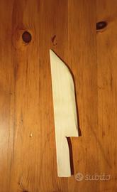coltello in legno da cucina