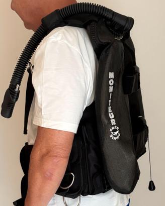 GAV Free Shark Moniteur
