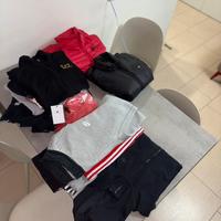lotto di vestiti tutti di marca
