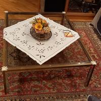 Tavolo da salotto in ottone e acciaio