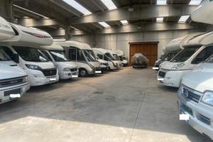 RIMESSAGGIO camper, barche, auto classiche MONZA