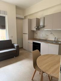 Monolocale appena ristrutturato zona Notarbartolo